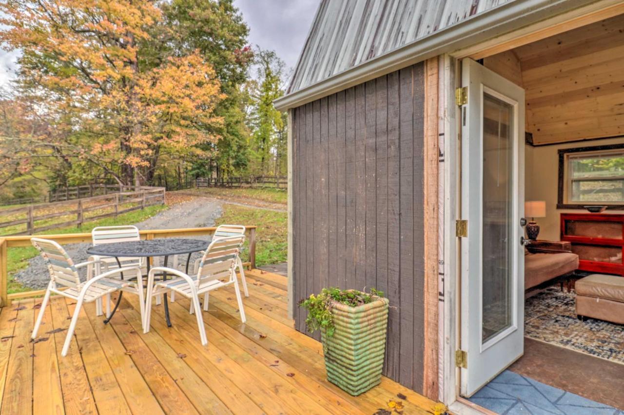 Rustic Hendersonville Farm Studio With Private Deck المظهر الخارجي الصورة