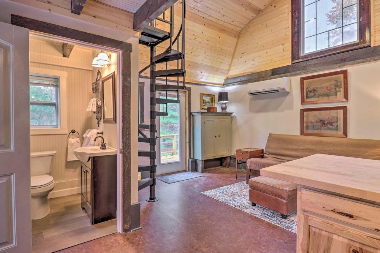 Rustic Hendersonville Farm Studio With Private Deck المظهر الخارجي الصورة