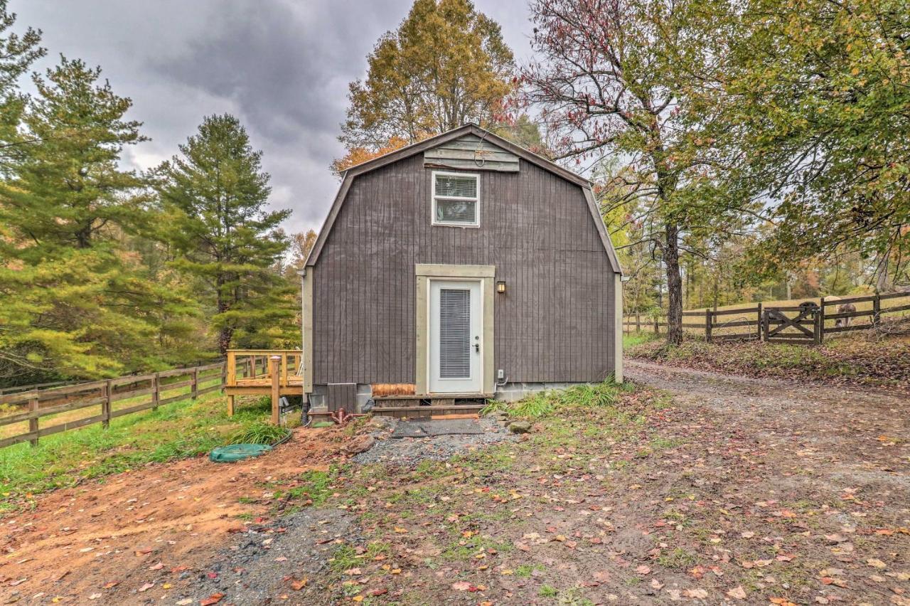 Rustic Hendersonville Farm Studio With Private Deck المظهر الخارجي الصورة