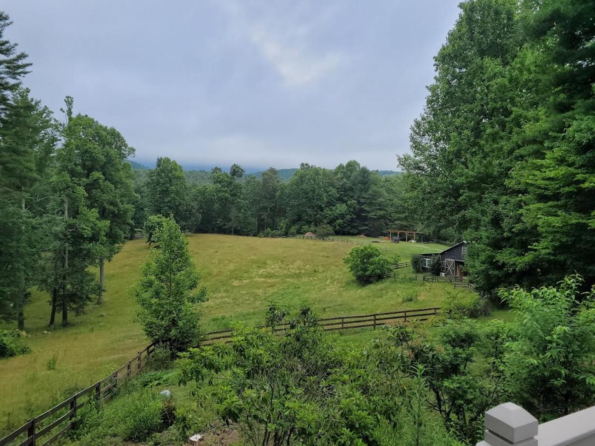 Rustic Hendersonville Farm Studio With Private Deck المظهر الخارجي الصورة